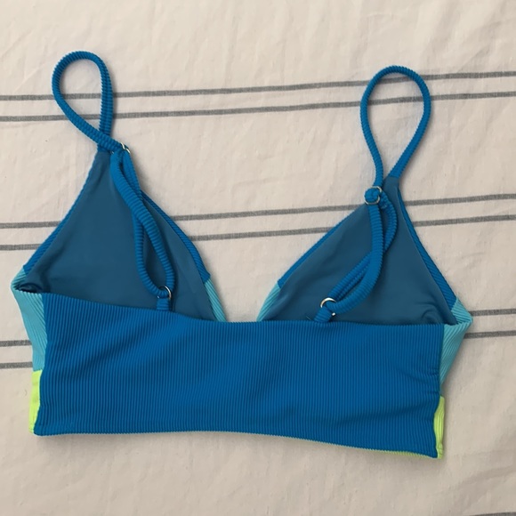 NWOT Beach Riot Riza Bikini Top - sold out color! - Picture 3 of 5